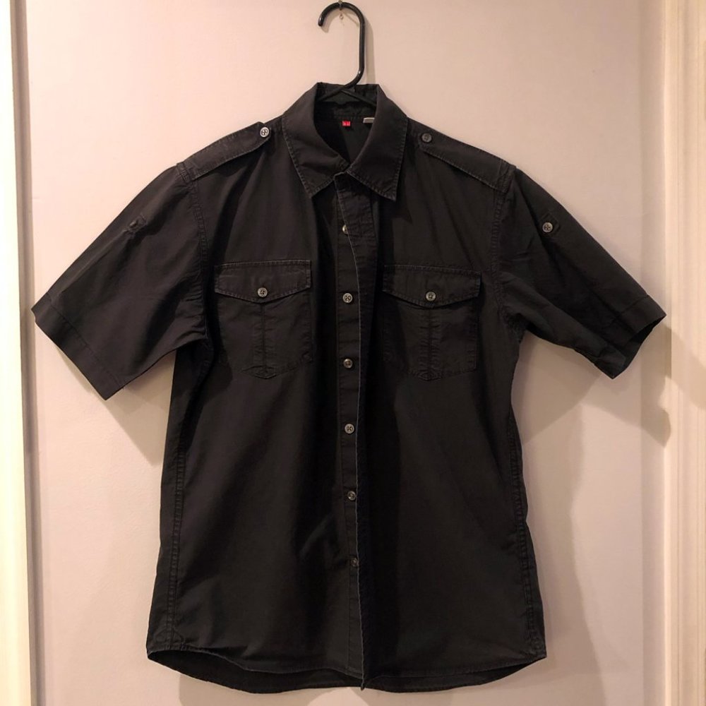 Men's Uniqlo Black Short Sleeve Shirt